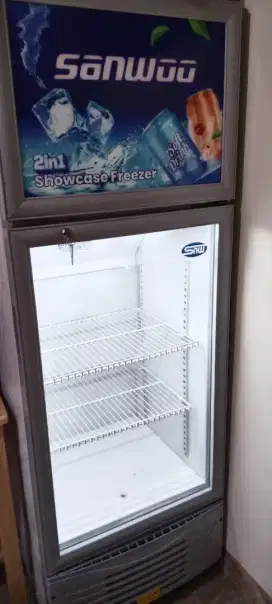 Showcase chiller freezer sanwoo 270L