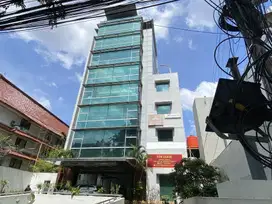 Sewa Kantor E Trade Building Luas 232 M2 Bare di Menteng Jakarta Pusat