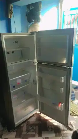 Merk LG 2 PINTU