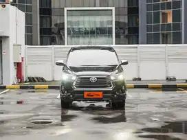 INNOVA VENTURER DIESEL TAHUN 2022 WARNA HITAM