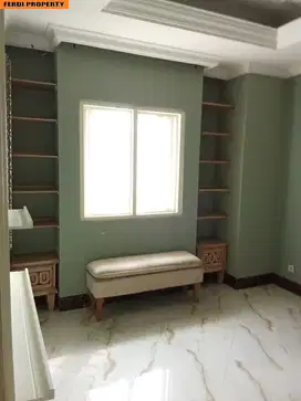 Disewakan Rumah Bagus Raffles Hills Cibubur