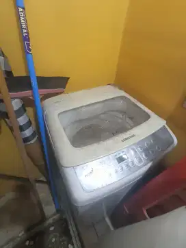 Mesin cuci bekas