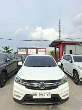 Dfsk glory 2023 1.5T lux 560 bensin matic. Km 18rb antik