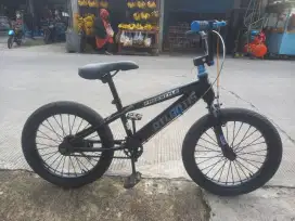 Bmx uk 18 ATLANTIS Ban Jumbo Original Tuk 5 - 8 Thn