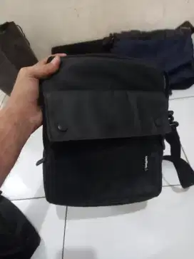 Tas kantor / kanvas pria cocok untuk ngantor dan  kanvasing