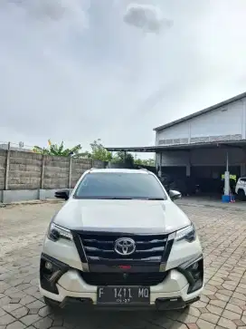 VRZ TRD 2020 diesel matic. Km 63rb antik