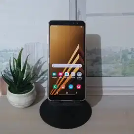 Samsung Galaxy A8 2018 4/32 SEIN murah