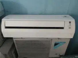 Daikin 1/2pk masih ori bergaransi 3bulan