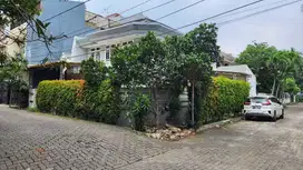 DIJUAL RUMAH HOOK HITUNG TANAH DI BISMA, SUNTER LT.195m2 SHM