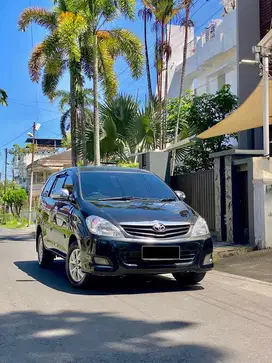 Innova 2.5 G matic diesel 2011