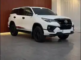 Toyota Fortuner VRZ TRD 2.4 AT Tahun 2020