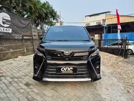 TOYOTA VOXY 2.0 2019 ( ISTIMEWA )