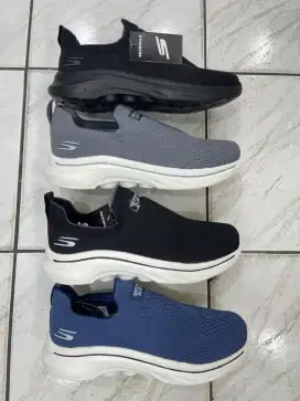 Di butuhkan karyawan toko sepatu