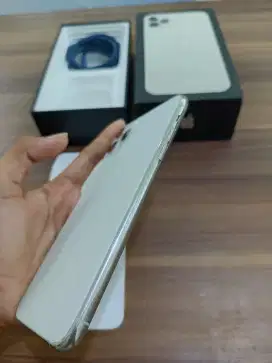 iPhone 11   64GB