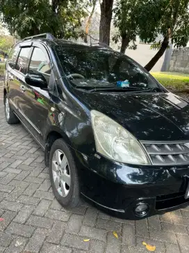 Grand Livina XR Automatic transmisi