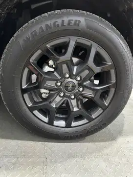Ban H/T ring 20 goodyear teritory 255/55 R20