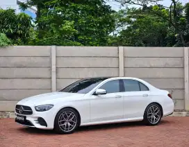 LOW ODO Mercedez Benz E300 2022