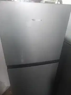 Di jual kulkas orisnil merk HESENSE normal