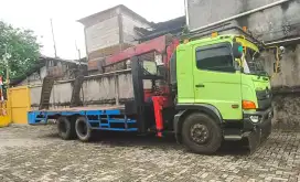 MURAHbanBARU Hino ranger tronton 6x4 self loader crane 2018 selfloader