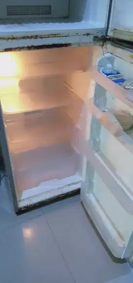 Kulkas tosiba 2pintu