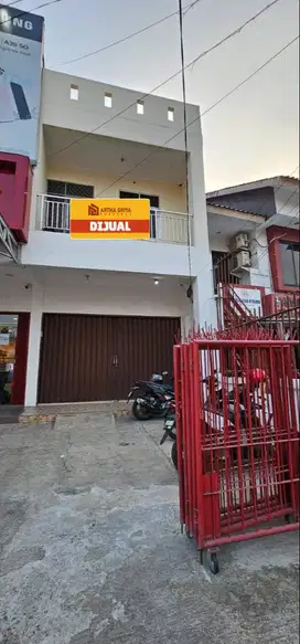 Dijual ruko 2 1/2 lantai pinggir jalan di pondok kopi jakarta timur