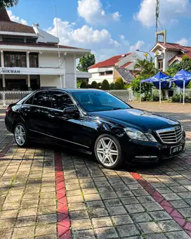 Mercedes Benz E300 Avantgarde Hitam 2013 TdpMurmer Ori Menarik Bu Baru