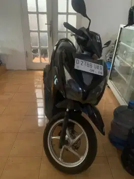 Dijual Motor Honda Vario 2012