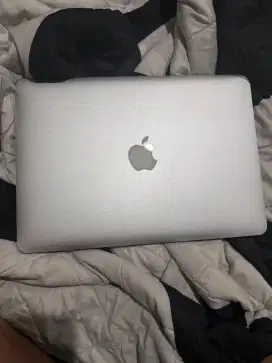 jual cepat murah macbook air 13,3 inch 2014