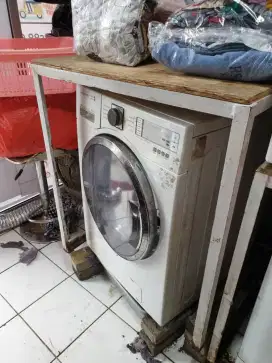 MEJA LAUNDRY MASIH BAGUS