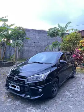 Yaris trd matic hitam 2014