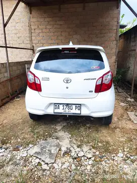 Di jual toyota agya manual tahun 2014