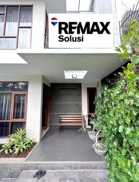 RUMAH BAGUS MINIMALIS SIAP HUNI PONDOK INDAH JAKARTA SELATAN