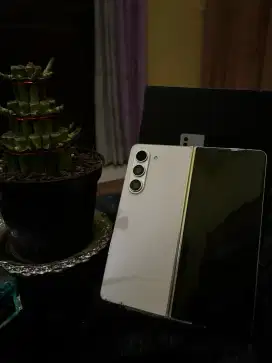 Samsung z fold 5 5g 12/256