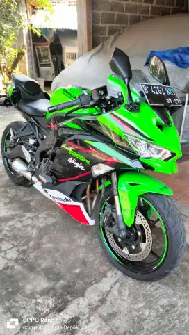 Ninja zx 25 r ABS Qs 2022 km 700 perak