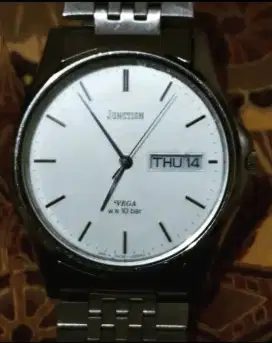 Jam tangan junction