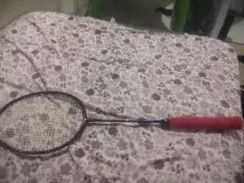 Raket badminton RS dan yonex