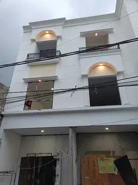 Dijual Ruko Strategis di Jelambar Jakarta Barat – 2,5 M Nego