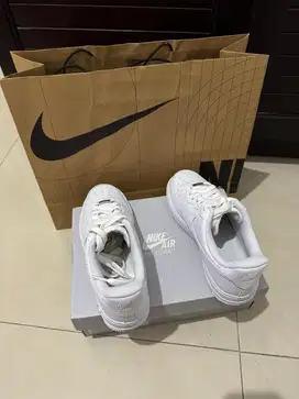 Sepatu Nike Air Force 1