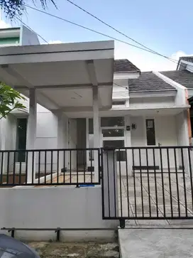 Serpong Park Rumah Rapih Siap Huni