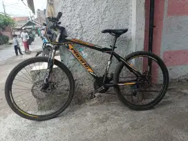 Sepeda Gunung MTB Pacific Invert LX 3x7 speed Shimano
