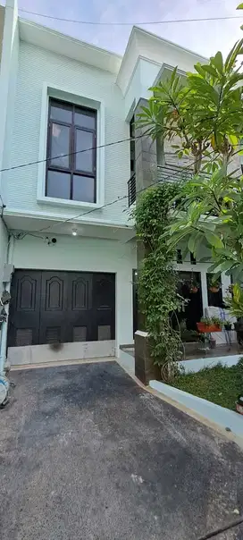 Rumah 2 Lantai di Pasar Minggu Jaksel Lingkungan Nyaman & Strategis