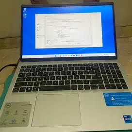 Dell Inspiron 15 core i7 gen 11 Ram 8 GB SSD 512 GB Dual VGA