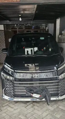 Toyota voxy 2022
