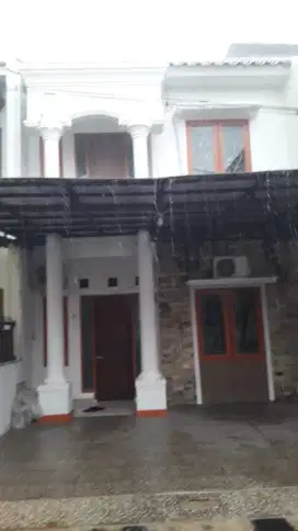 Disewakan rumah Cantik