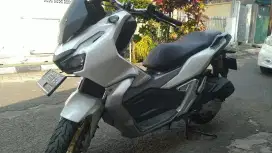 Honda ADV 2021 putih mulus km. rendah
