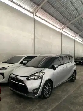 TOYOTA SIENTA 1,5V MATIC 2016