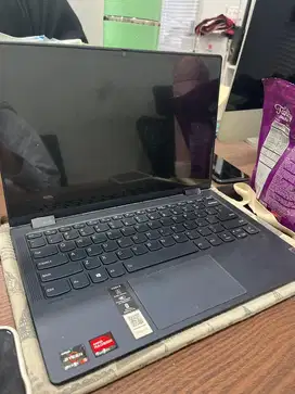 LAPTOP LENOVO YOGA 360°