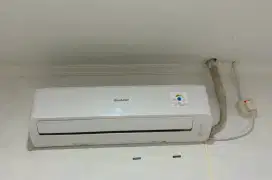 Jual cepat AC SHARP 1/2 pk