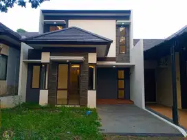 dijual cepat rumah dua lantai di sentul city