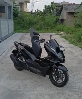 pcx 160 hitam glosy
